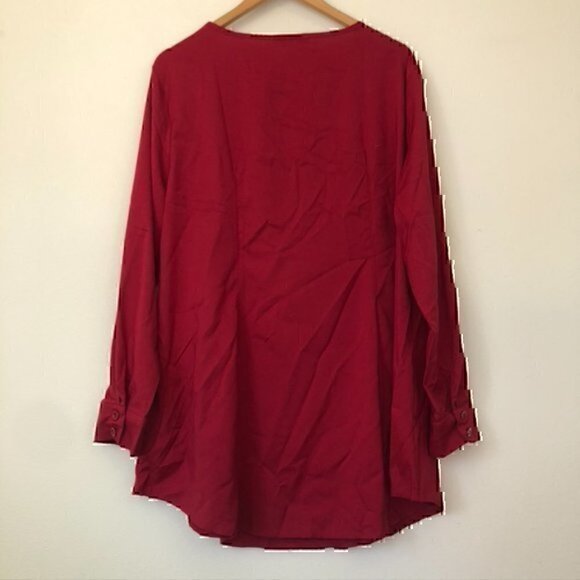 NEW NWT ROSEGAL Plus Size Solid Red V-Neck Long Sleeve Button Down Blouse Top 2X - Picture 8 of 12